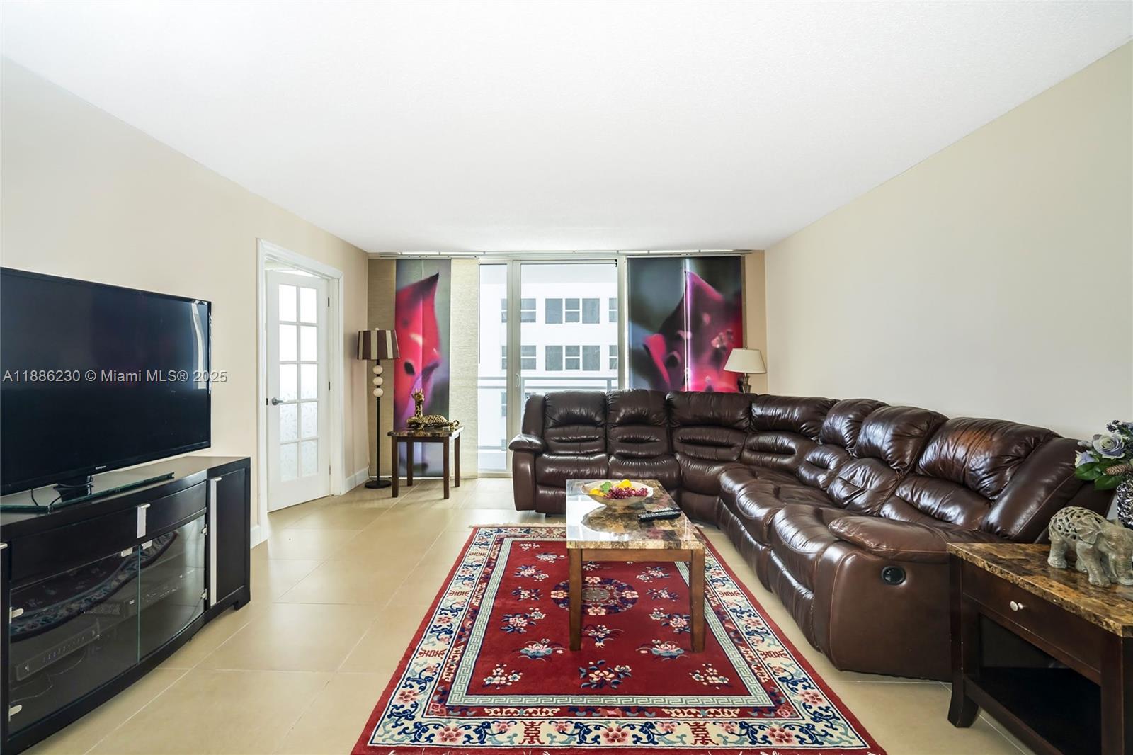 Photo of 2030 Ocean Dr  #1118, Hallandale Beach, Florida, 33009 - 