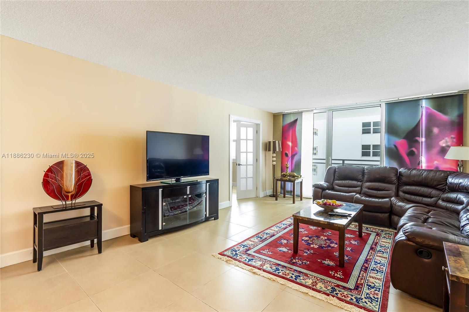 Photo of 2030 Ocean Dr  #1118, Hallandale Beach, Florida, 33009 - 