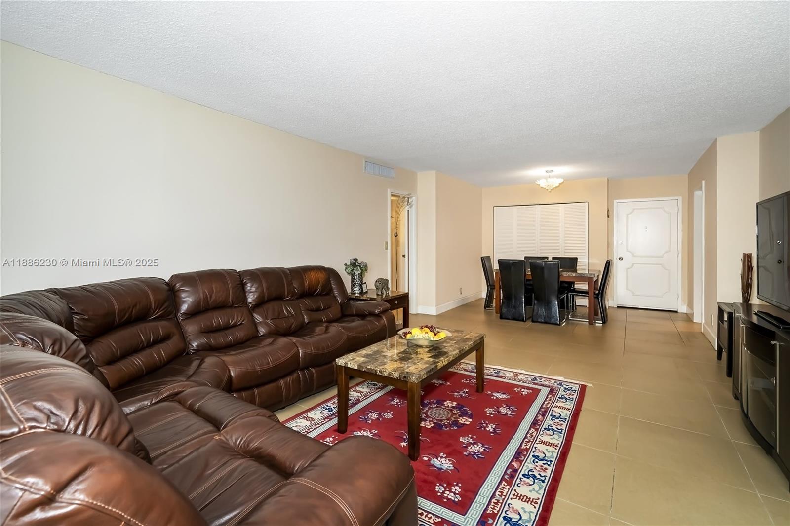 Photo of 2030 Ocean Dr  #1118, Hallandale Beach, Florida, 33009 - 