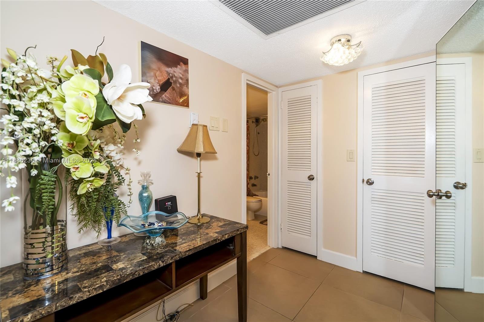 Photo of 2030 Ocean Dr  #1118, Hallandale Beach, Florida, 33009 - 