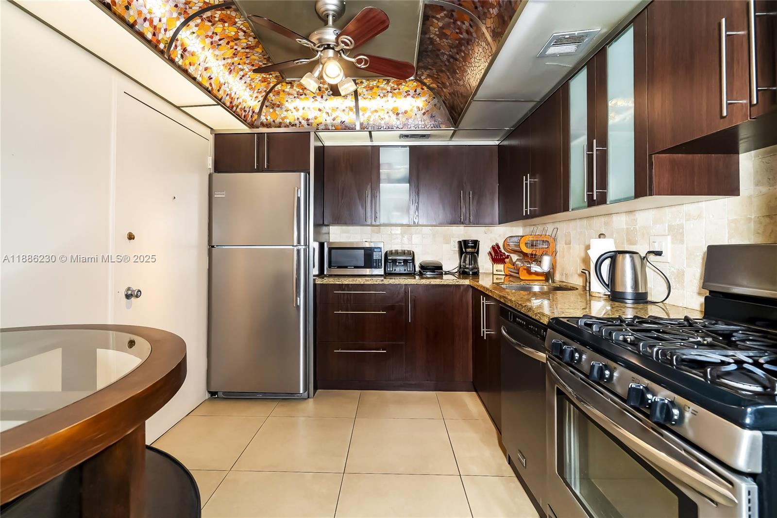 Photo of 2030 Ocean Dr  #1118, Hallandale Beach, Florida, 33009 - 