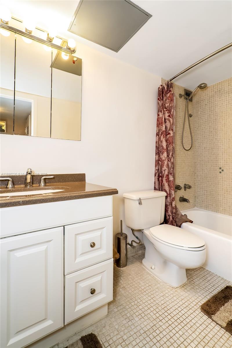 Photo of 2030 Ocean Dr  #1118, Hallandale Beach, Florida, 33009 - 