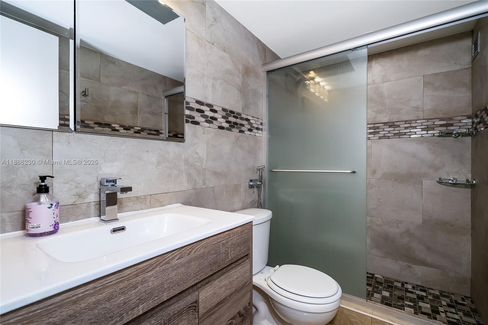 Photo of 2030 Ocean Dr  #1118, Hallandale Beach, Florida, 33009 - 