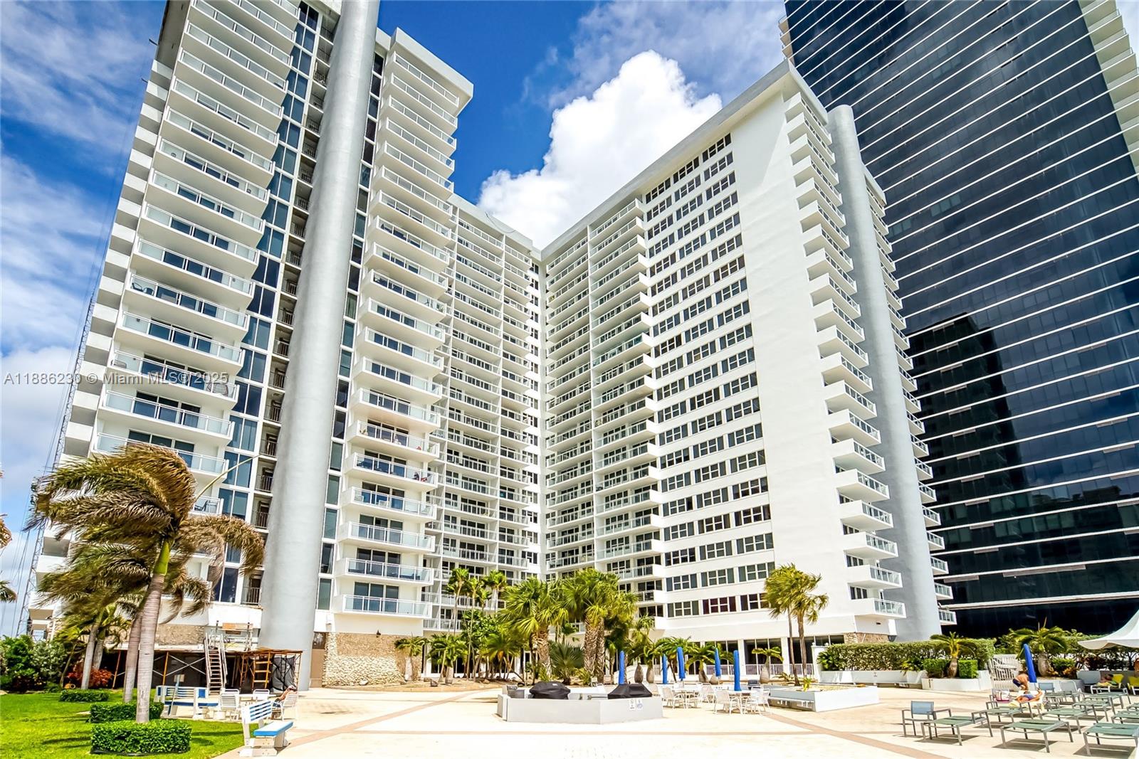Photo of 2030 Ocean Dr  #1118, Hallandale Beach, Florida, 33009 - 