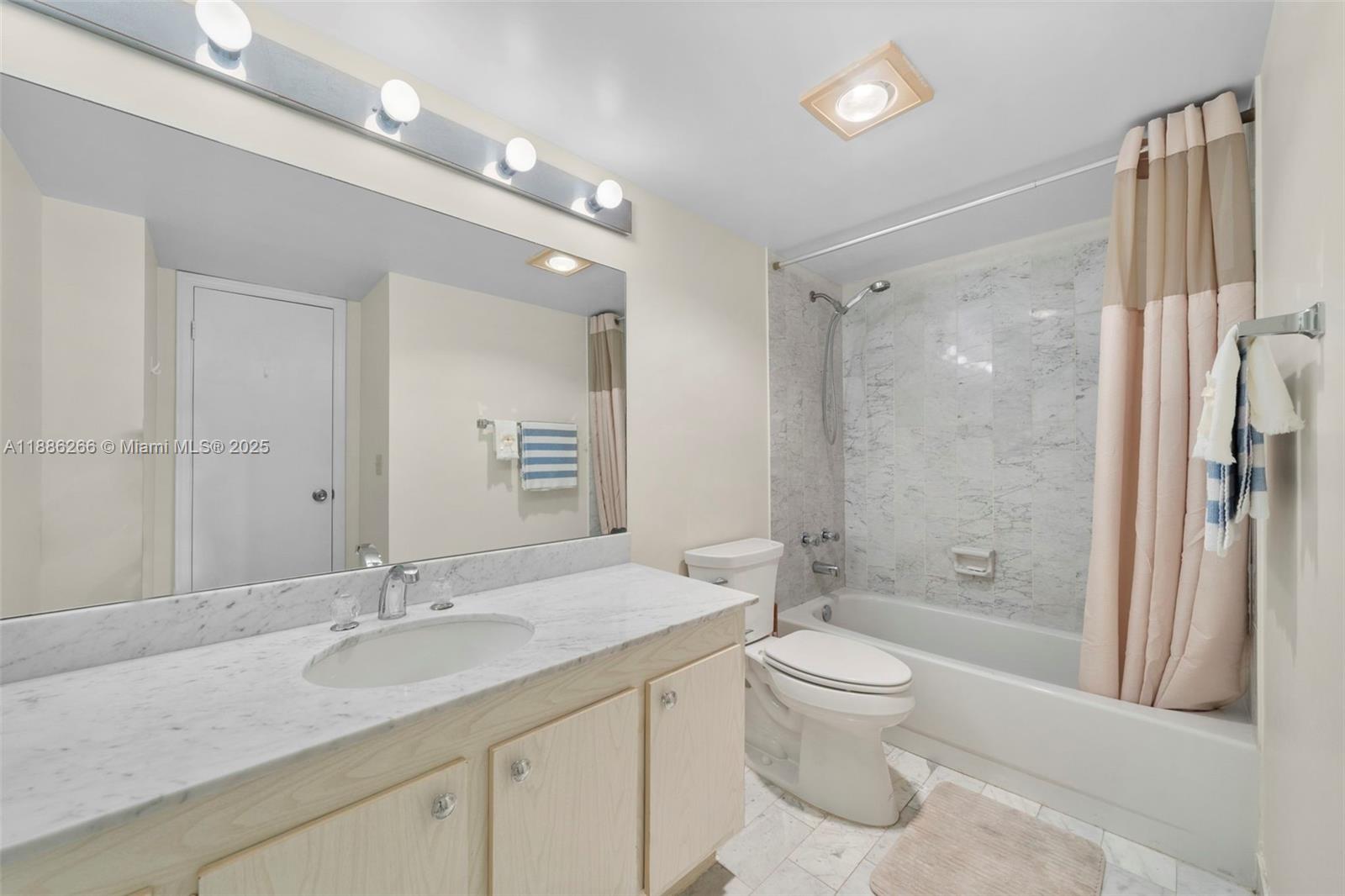 Photo of 2401 Ocean Dr  #304, Hollywood, Florida, 33019 - 
