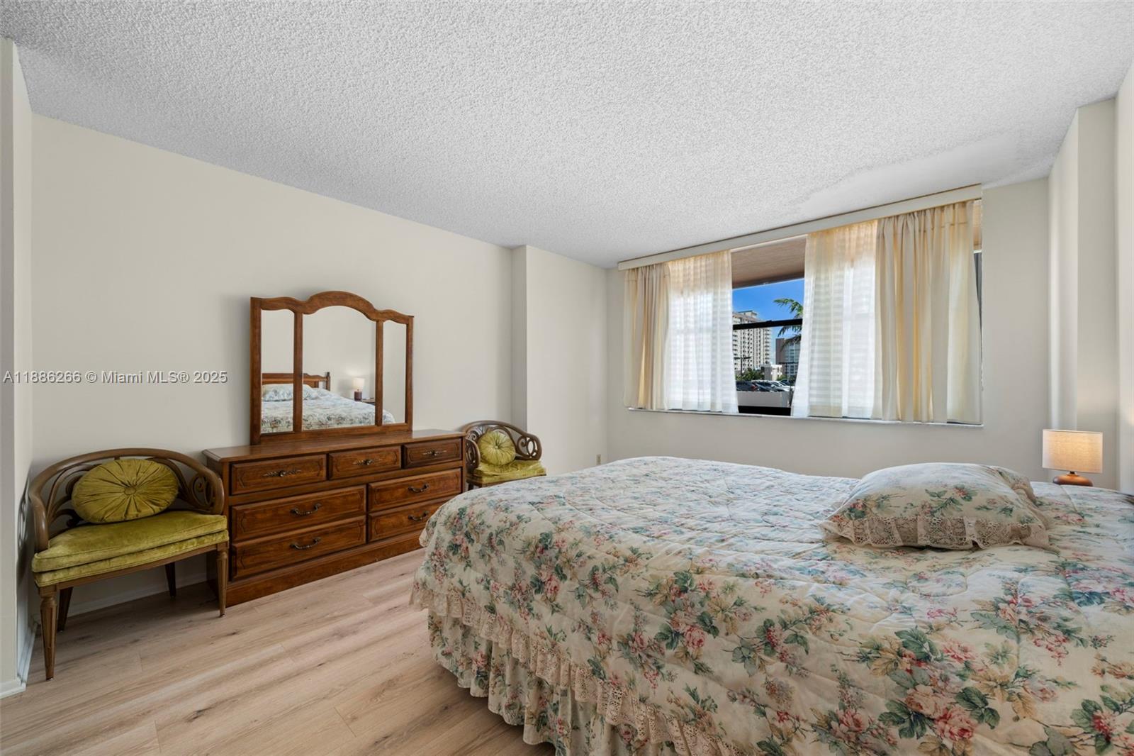 Photo of 2401 Ocean Dr  #304, Hollywood, Florida, 33019 - 