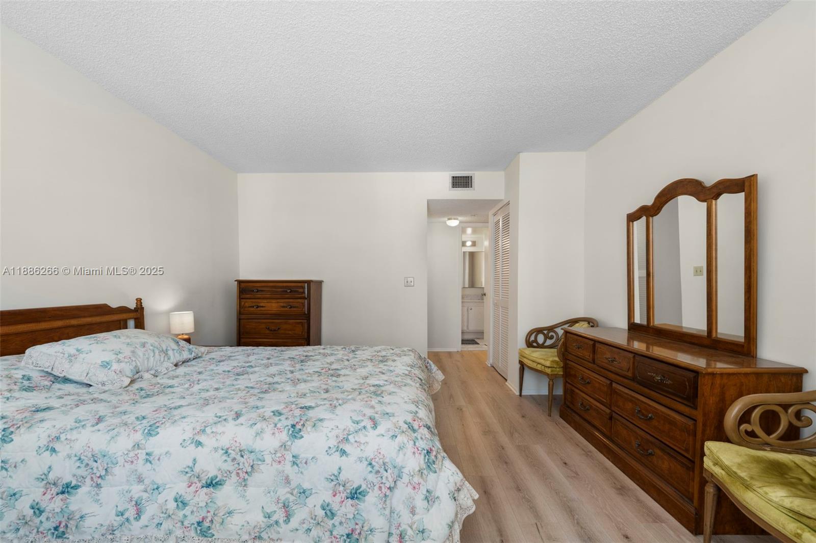 Photo of 2401 Ocean Dr  #304, Hollywood, Florida, 33019 - 