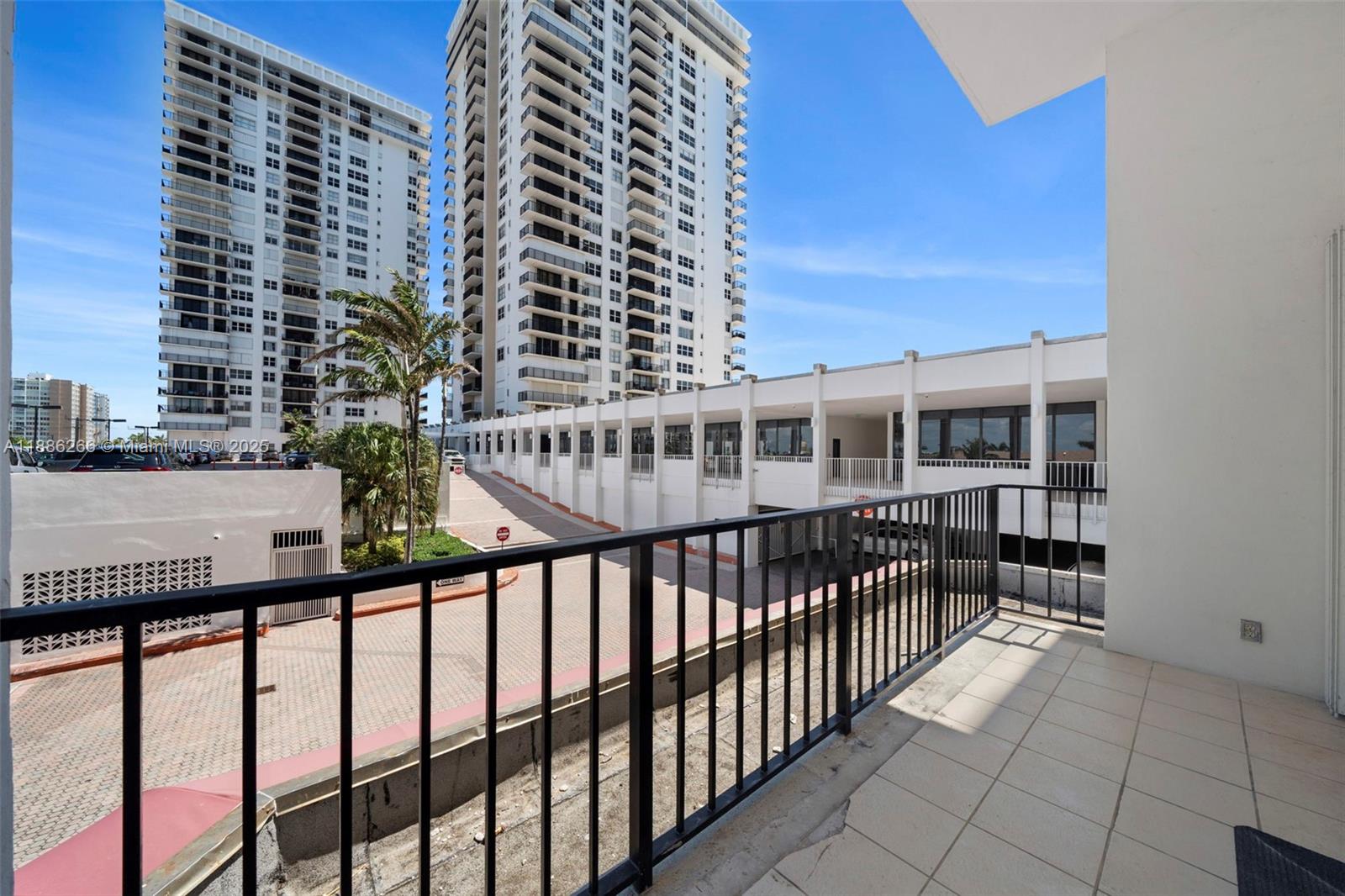 Photo of 2401 Ocean Dr  #304, Hollywood, Florida, 33019 - 
