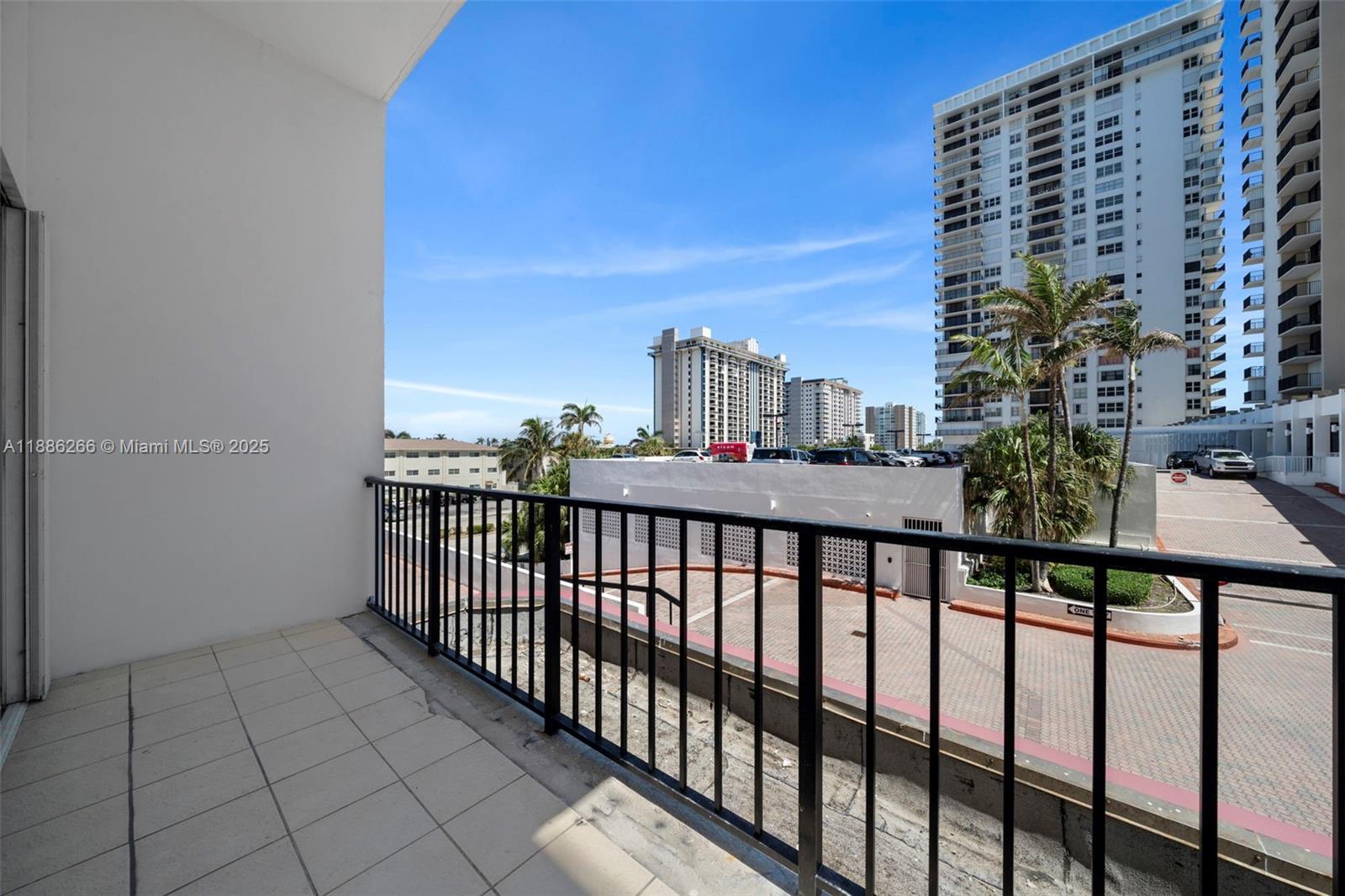 Photo of 2401 Ocean Dr  #304, Hollywood, Florida, 33019 - 