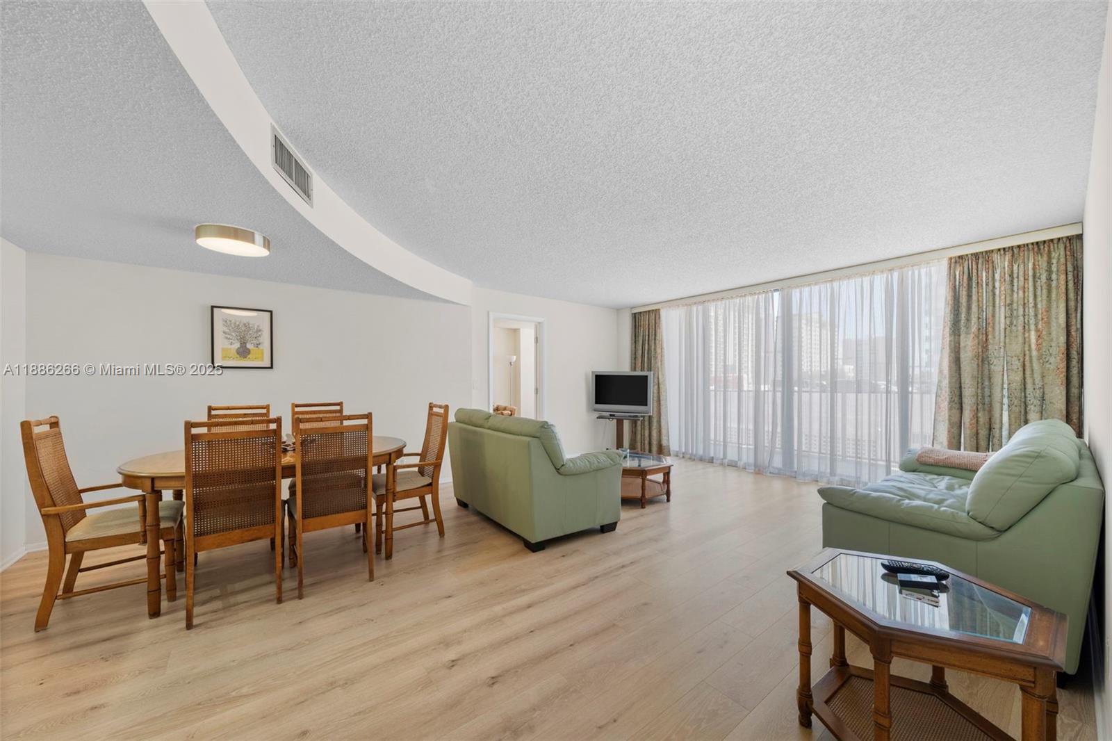 Photo of 2401 Ocean Dr  #304, Hollywood, Florida, 33019 - 