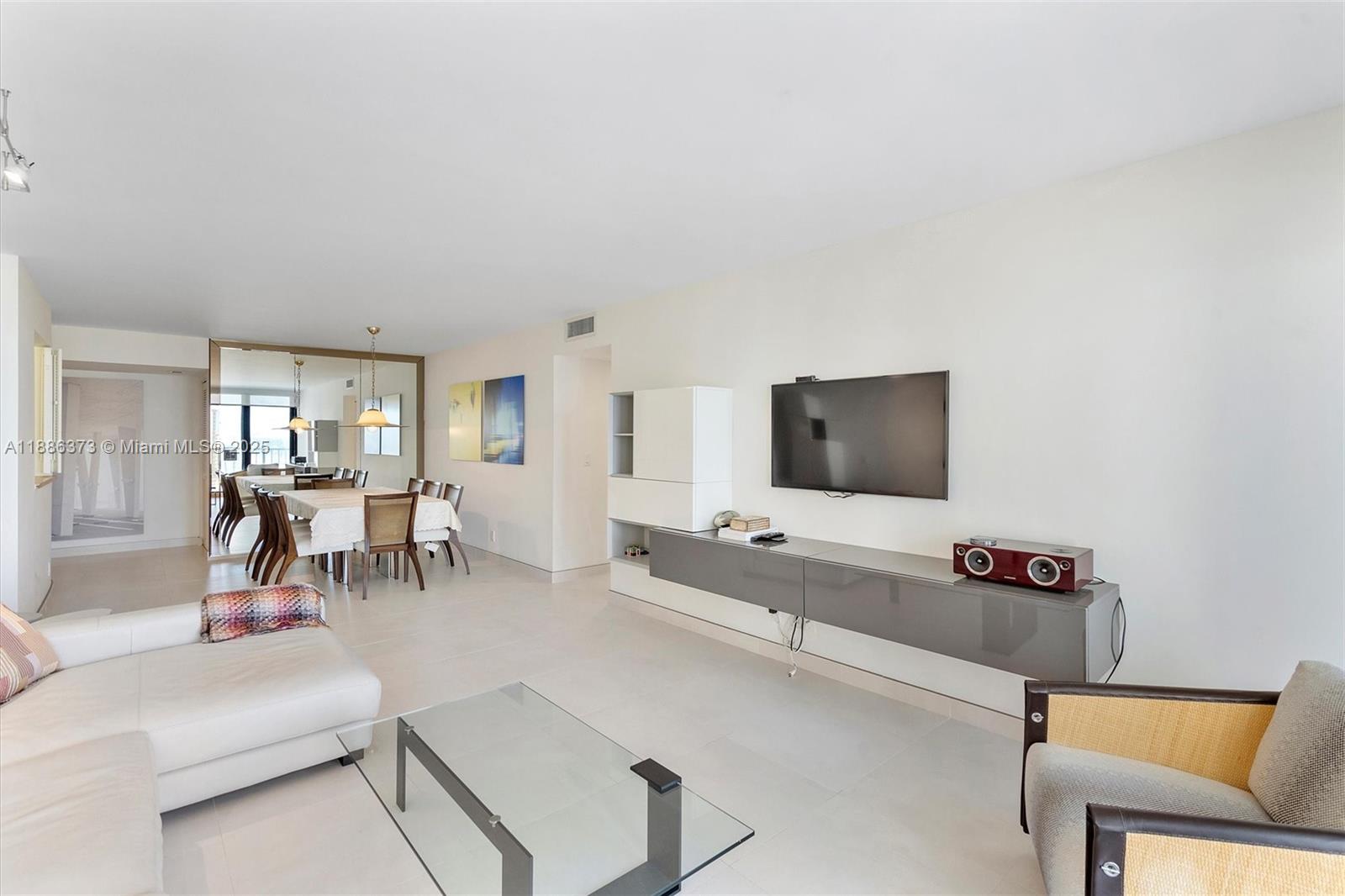 Photo of 2401 Ocean Dr  #905, Hollywood, Florida, 33019 -