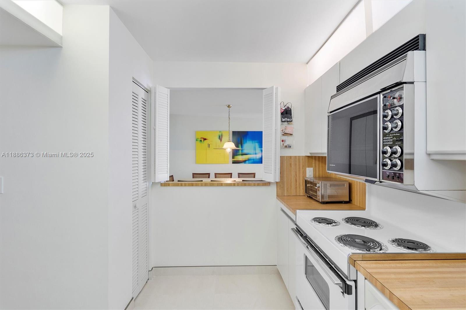 Photo of 2401 Ocean Dr  #905, Hollywood, Florida, 33019 -