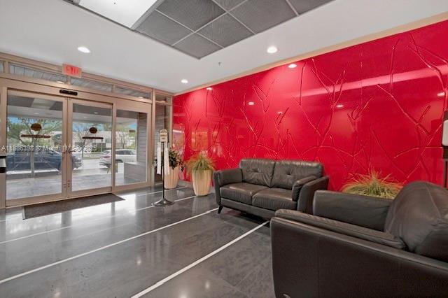 601  /   sq. ft. $ 2025-09-29 0 Photo