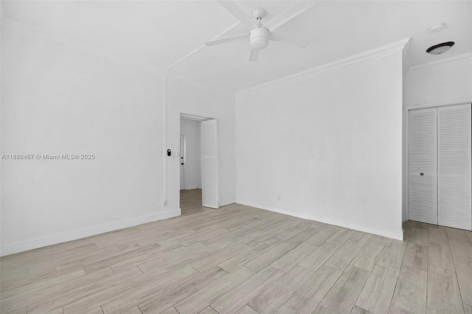   /   sq. ft. $ 2025-09-29 0 Photo