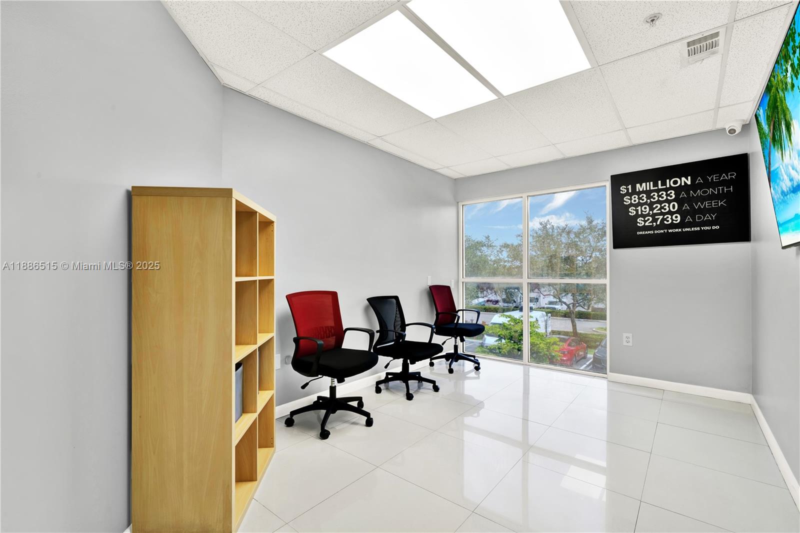   /   sq. ft. $ 2025-09-29 0 Photo