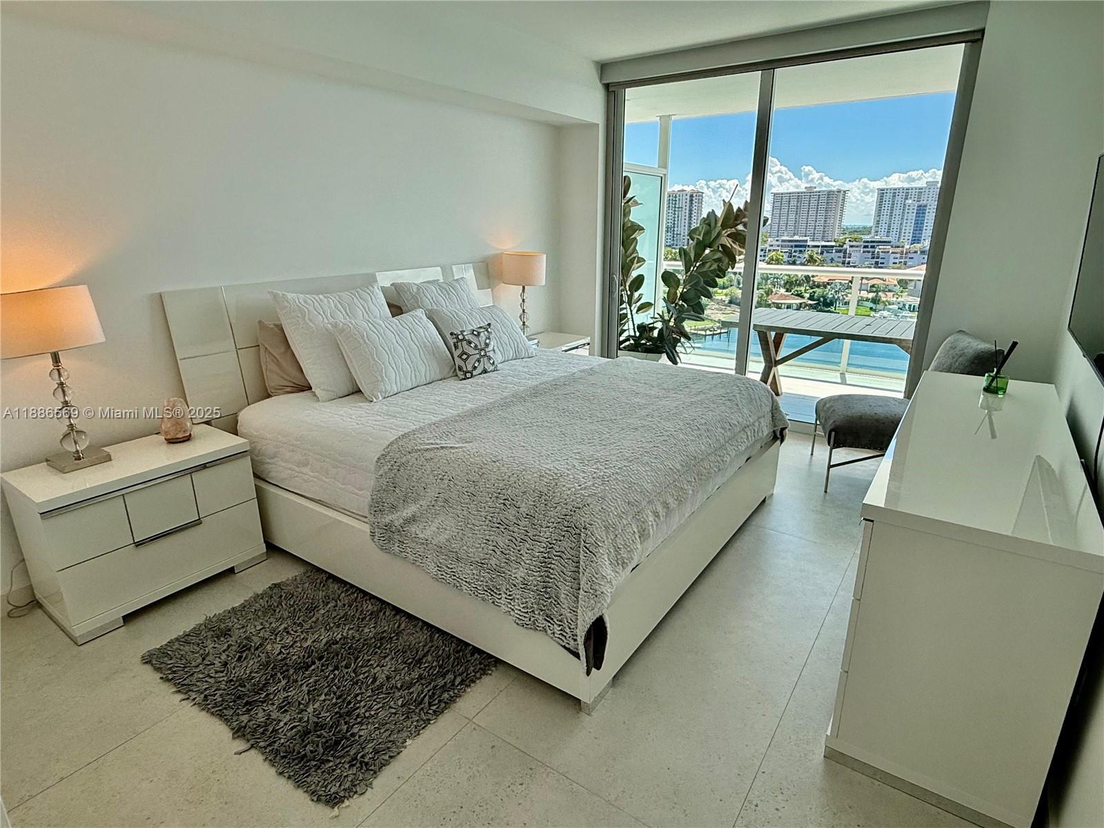 Photo of 400 Sunny Isles Blvd  #916, Sunny Isles Beach, Florida, 33160 - 