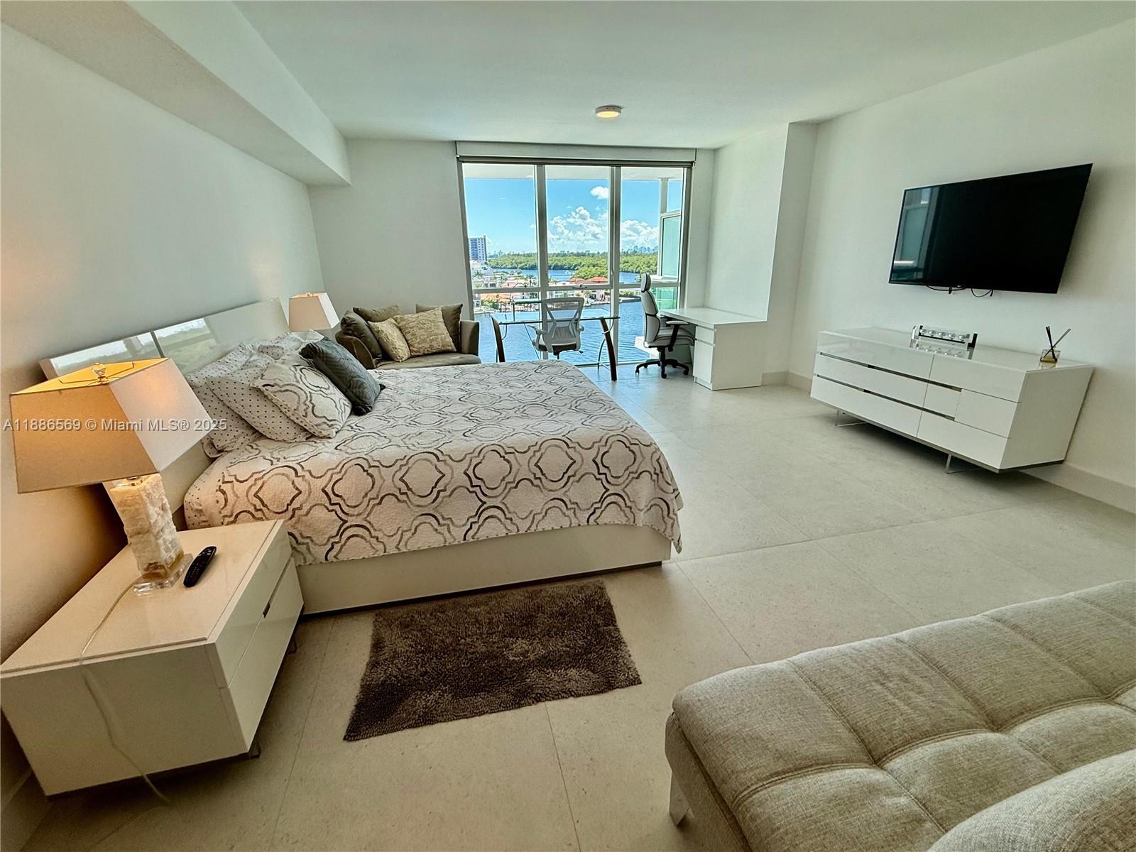 Photo of 400 Sunny Isles Blvd  #916, Sunny Isles Beach, Florida, 33160 - 