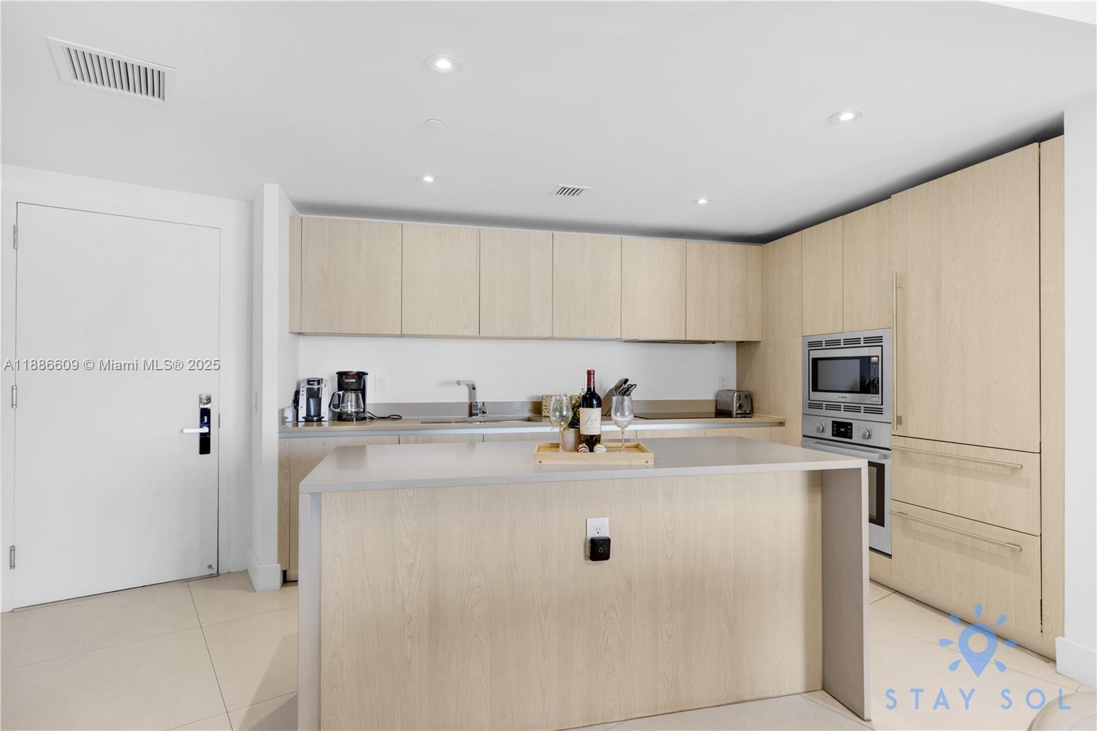 2605 2 / 2 1161 sq. ft. $ 2025-09-29 0 foto