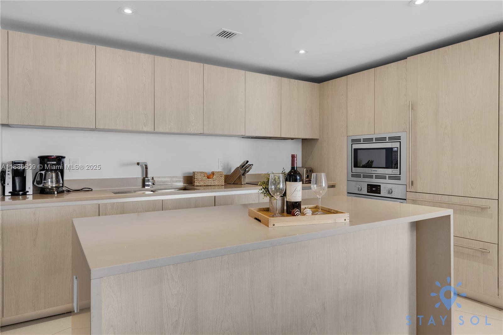 2605 2 / 2 1161 sq. ft. $ 2025-09-29 0 foto