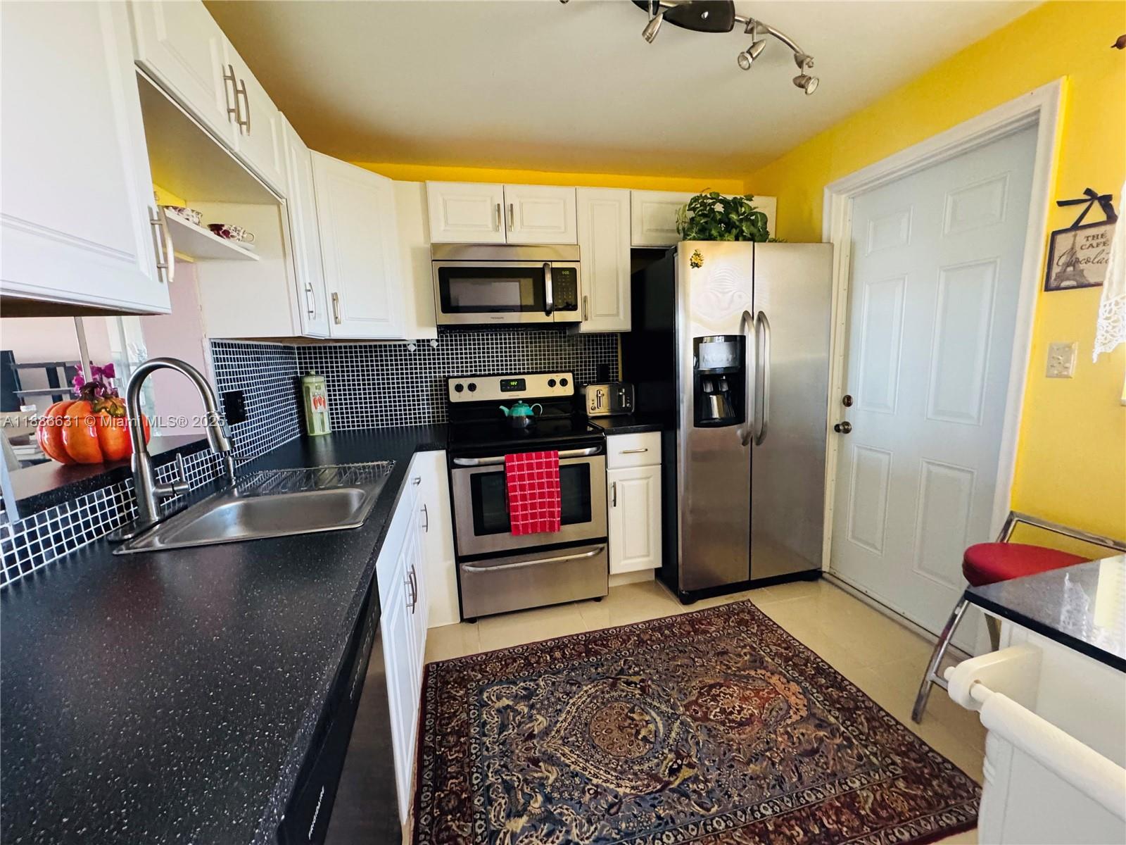 Photo of 619 14th Ave  #703, Hallandale Beach, Florida, 33009 - 