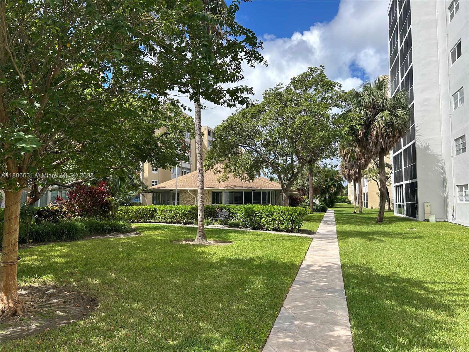 Photo of 619 14th Ave  #703, Hallandale Beach, Florida, 33009 - 