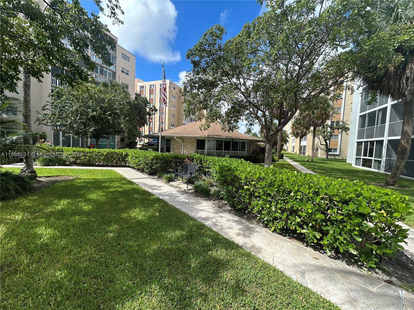 Photo of 619 14th Ave  #703, Hallandale Beach, Florida, 33009 - 