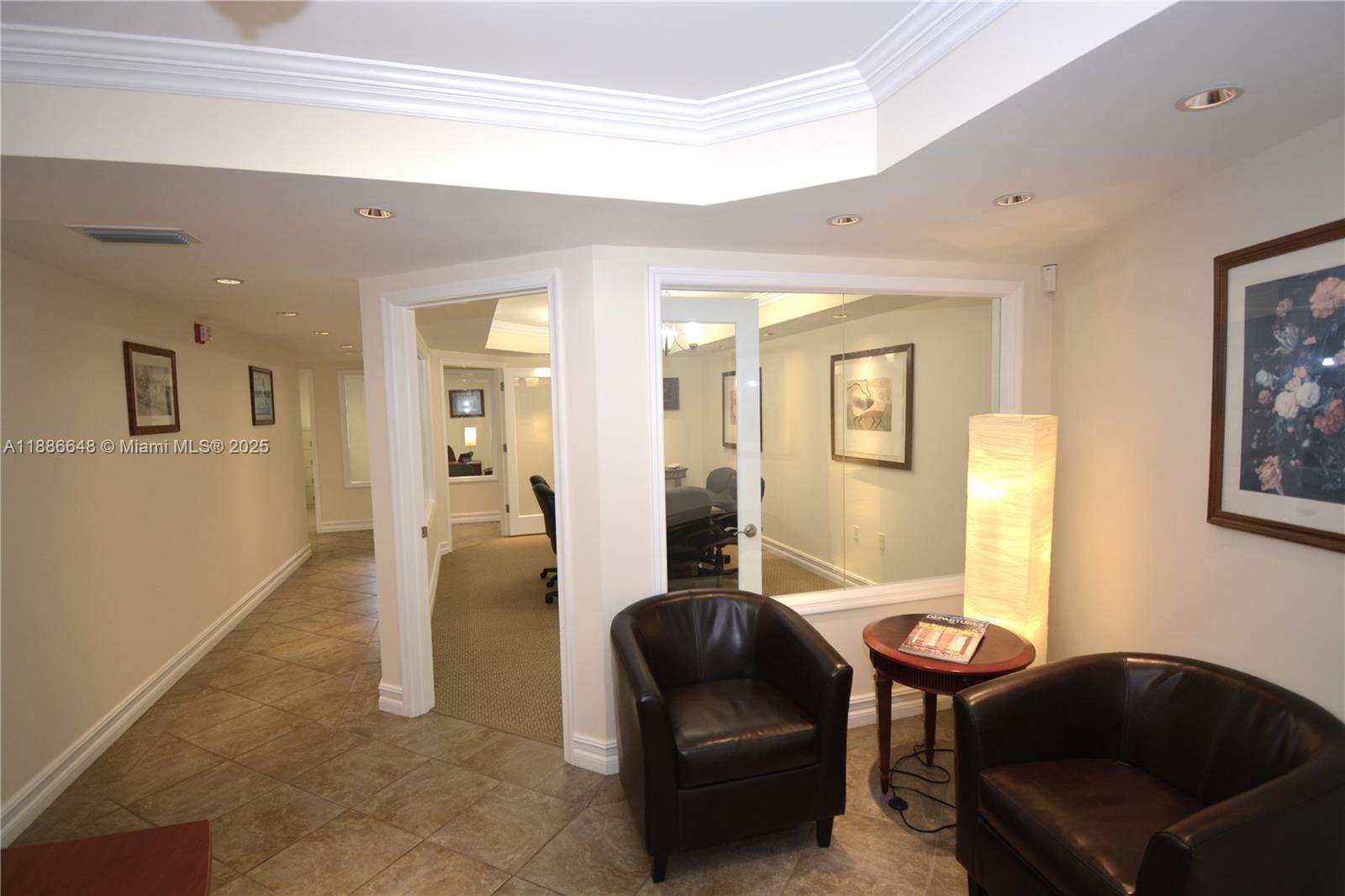 Подробнее 207 / кв.футов $ 2025-09-29 0 Фото