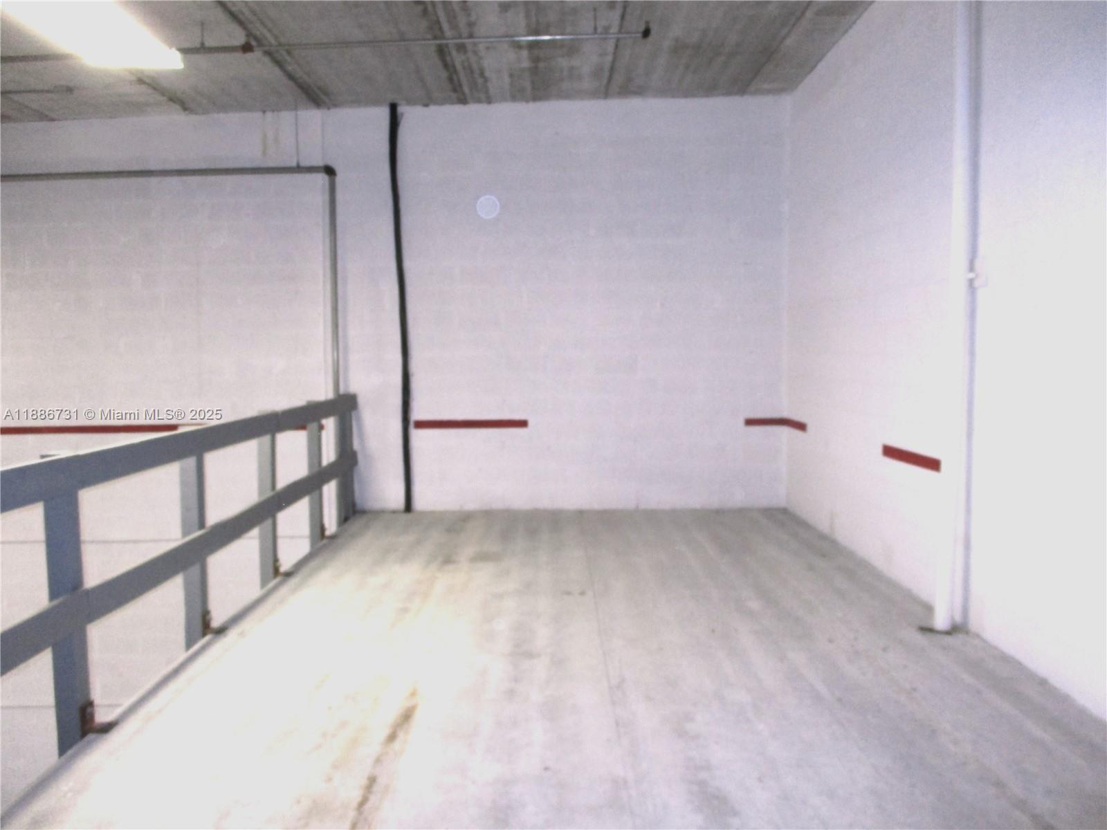   /   sq. ft. $ 2025-09-29 0 Photo