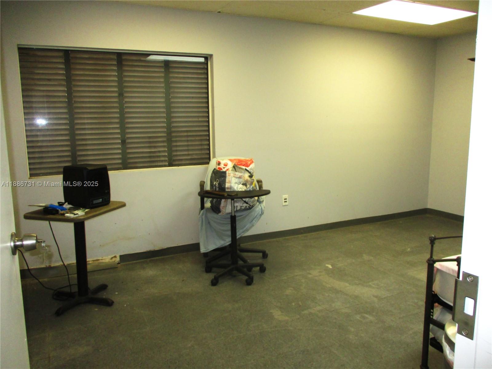   /   sq. ft. $ 2025-09-29 0 Photo