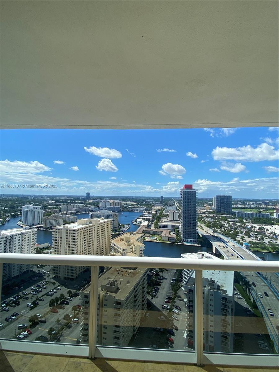 2909 2 / 1 1086 sq. ft. $ 2025-09-29 0 Photo