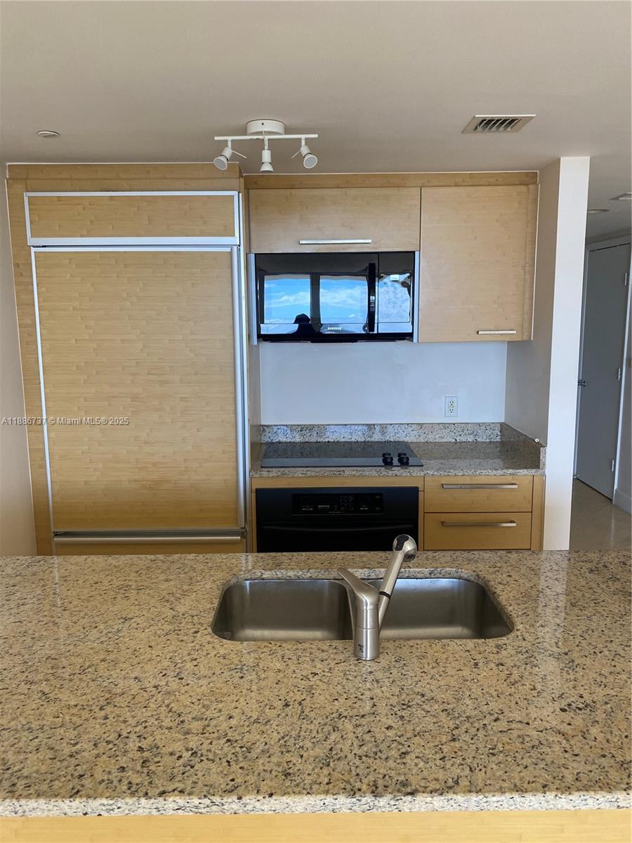 2909 2 / 1 1086 sq. ft. $ 2025-09-29 0 Photo