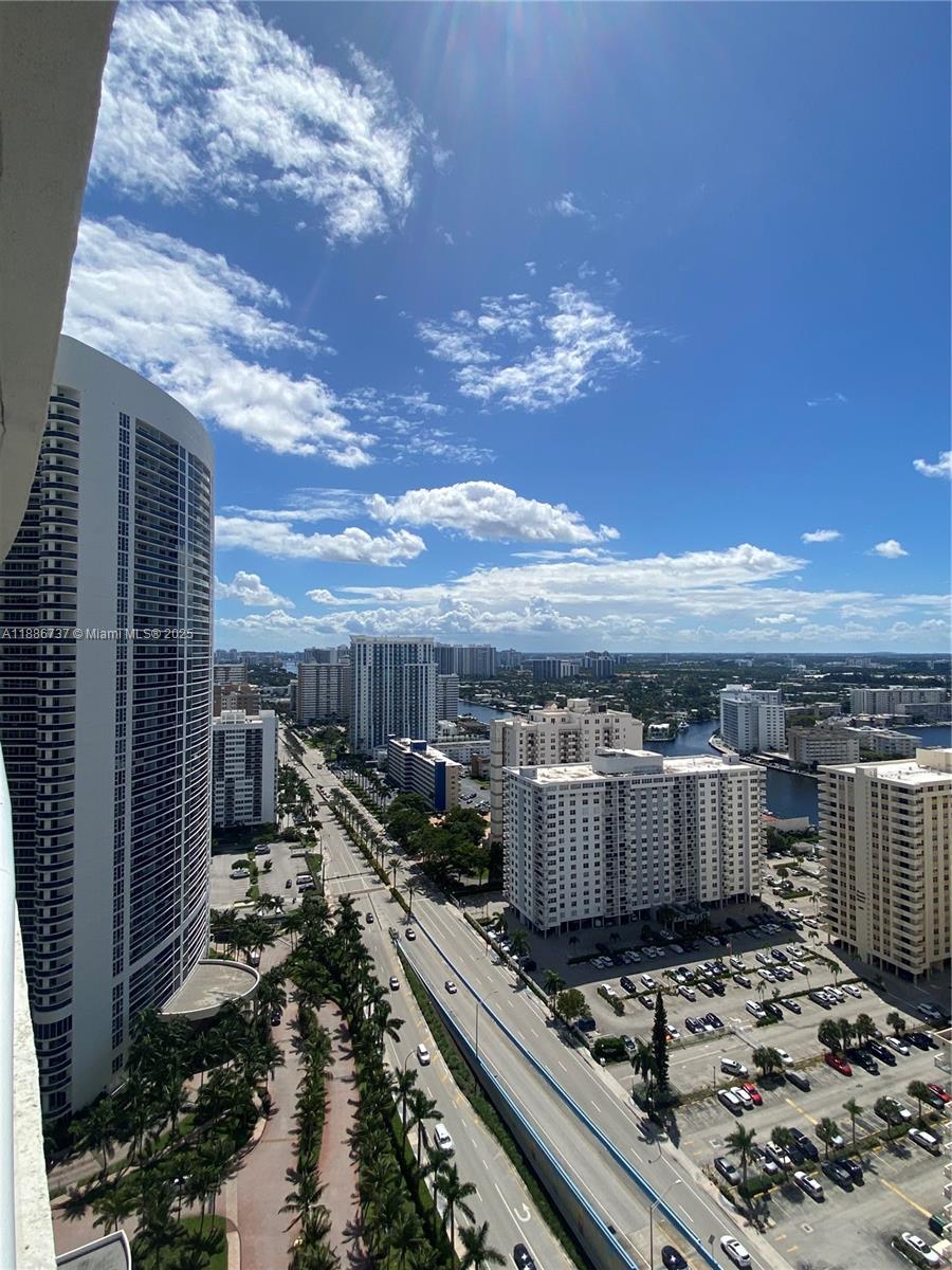 2909 2 / 1 1086 sq. ft. $ 2025-09-29 0 Photo