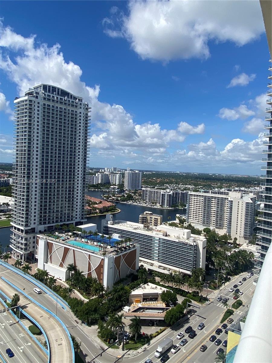 2909 2 / 1 1086 sq. ft. $ 2025-09-29 0 Photo