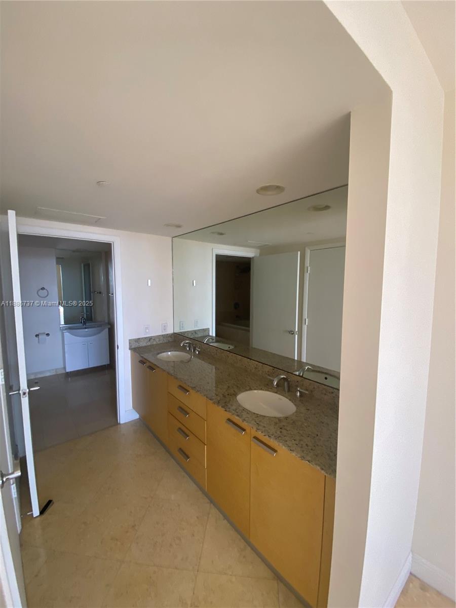 2909 2 / 1 1086 sq. ft. $ 2025-09-29 0 Photo