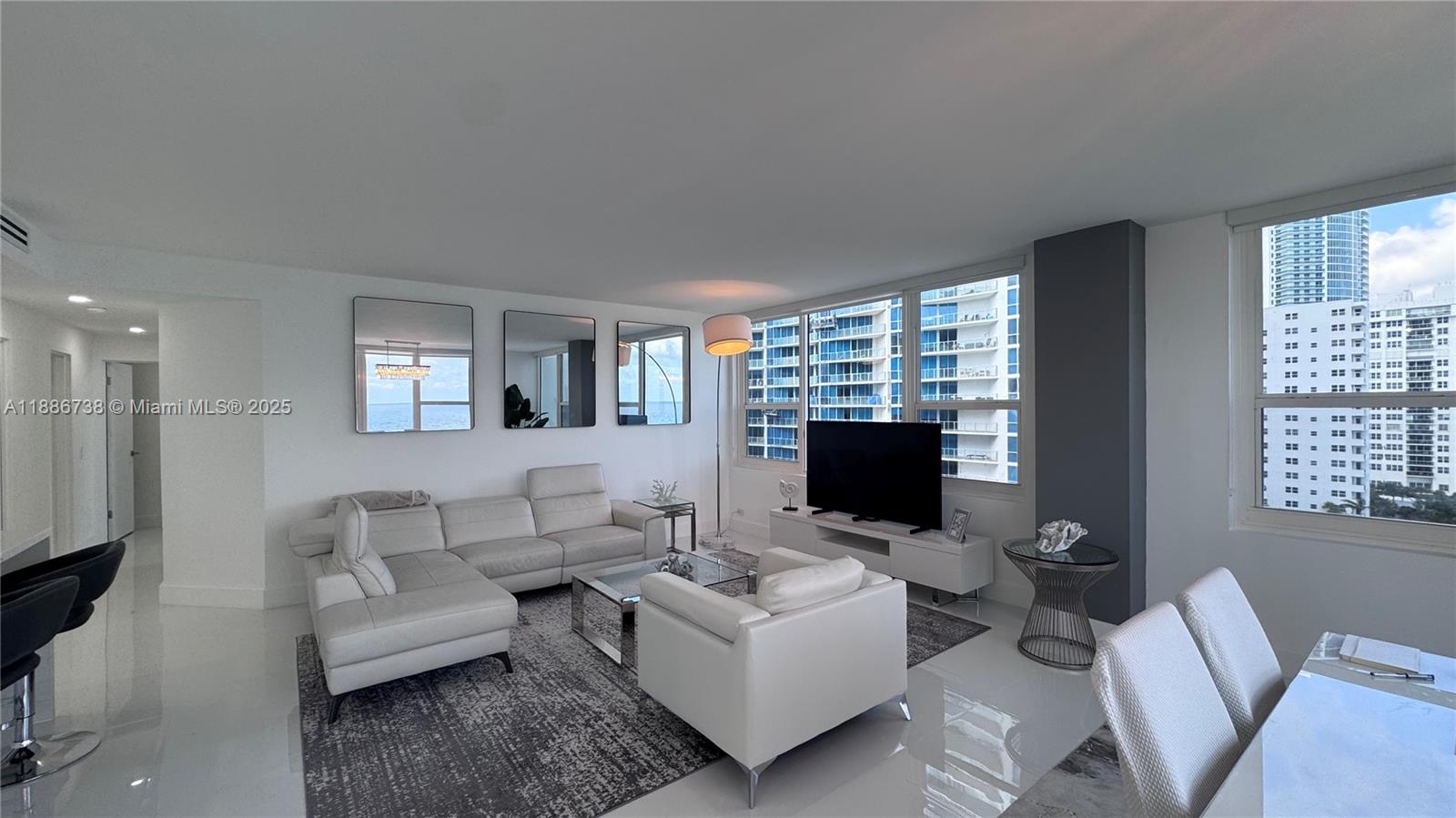 Photo of 3505 Ocean Dr  #912, Hollywood, Florida, 33019 - 
