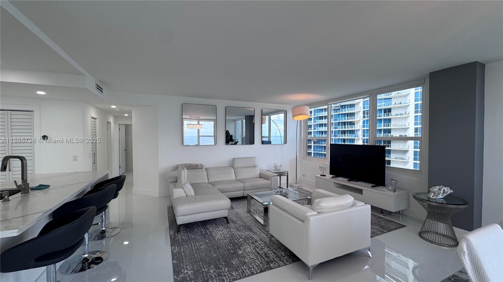 Photo of 3505 Ocean Dr  #912, Hollywood, Florida, 33019 - 