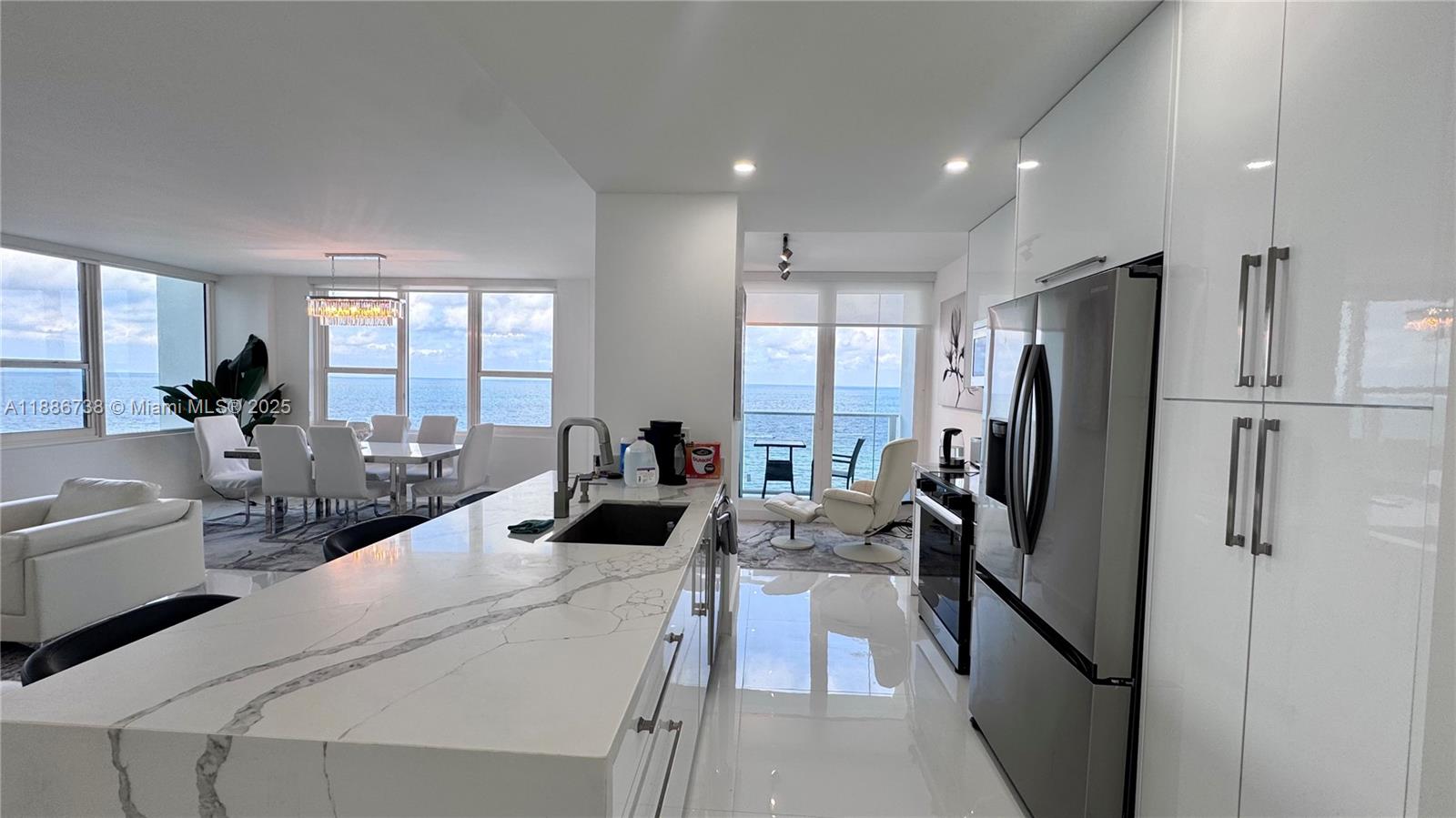 Photo of 3505 Ocean Dr  #912, Hollywood, Florida, 33019 - 