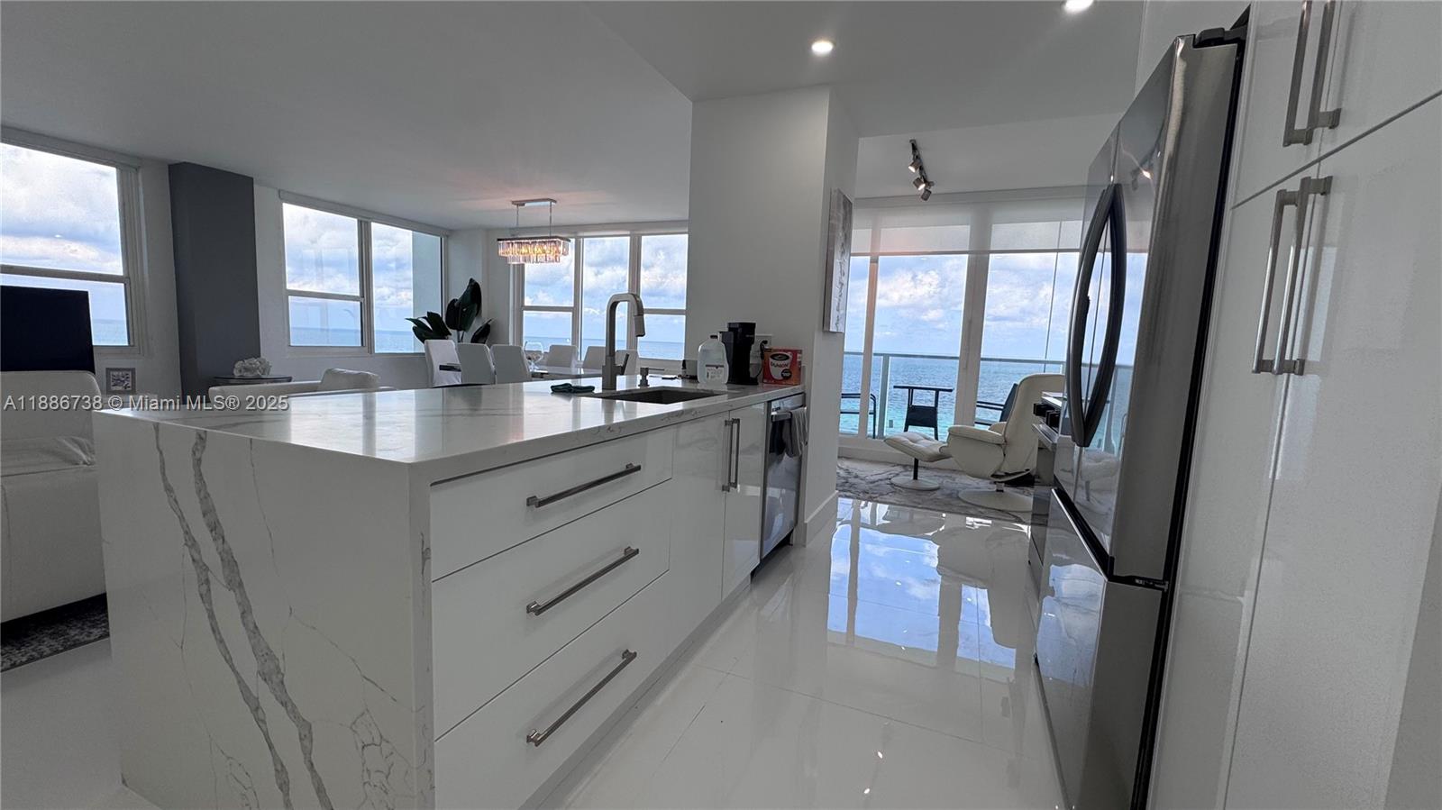 Photo of 3505 Ocean Dr  #912, Hollywood, Florida, 33019 - 