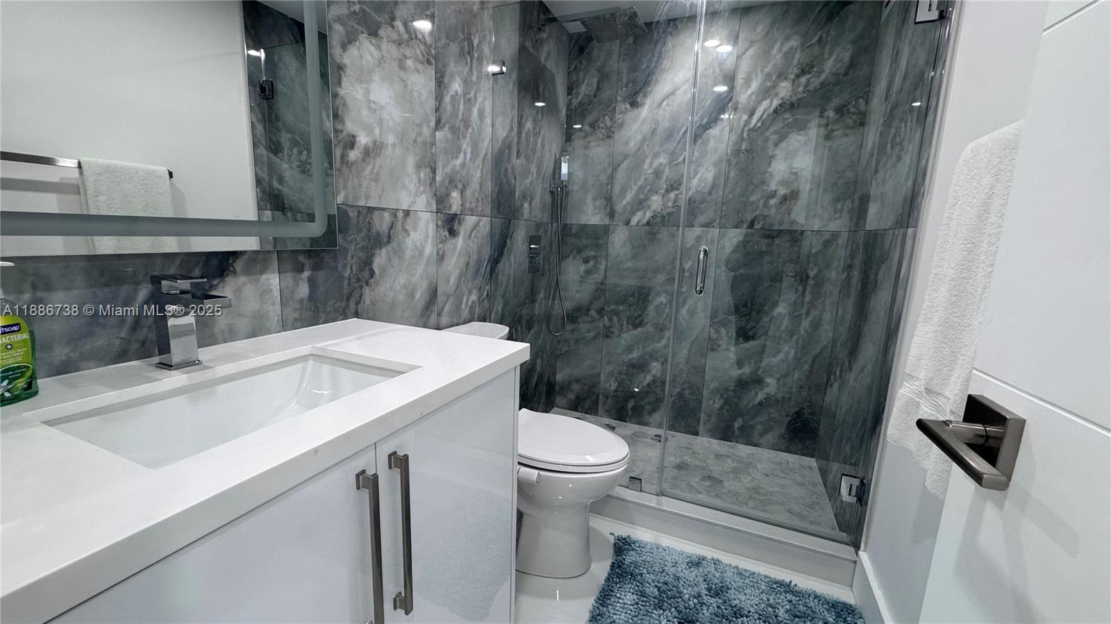 Photo of 3505 Ocean Dr  #912, Hollywood, Florida, 33019 - 