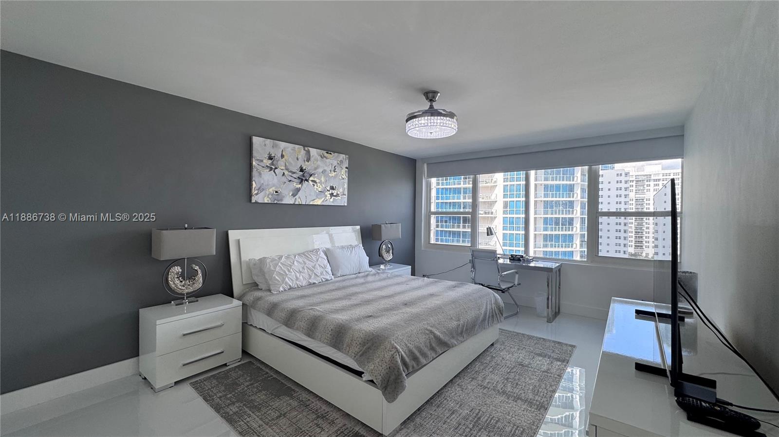 Photo of 3505 Ocean Dr  #912, Hollywood, Florida, 33019 - 