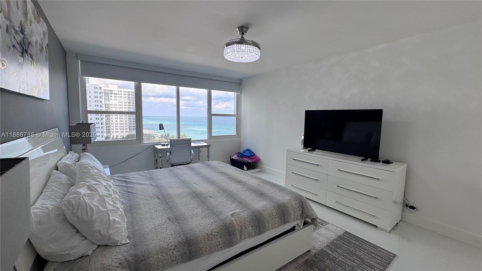 Photo of 3505 Ocean Dr  #912, Hollywood, Florida, 33019 - 
