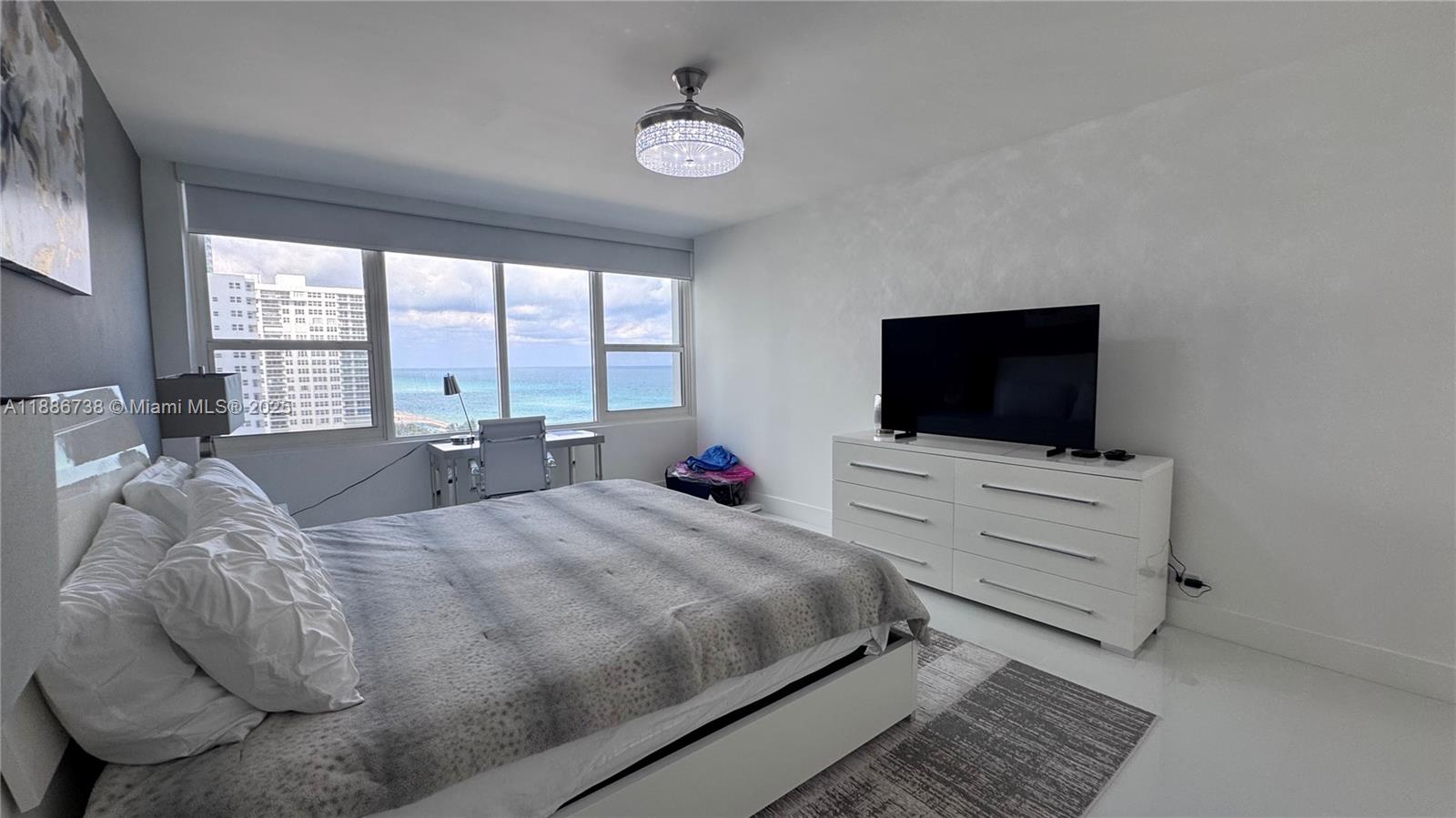 Photo of 3505 Ocean Dr  #912, Hollywood, Florida, 33019 - 