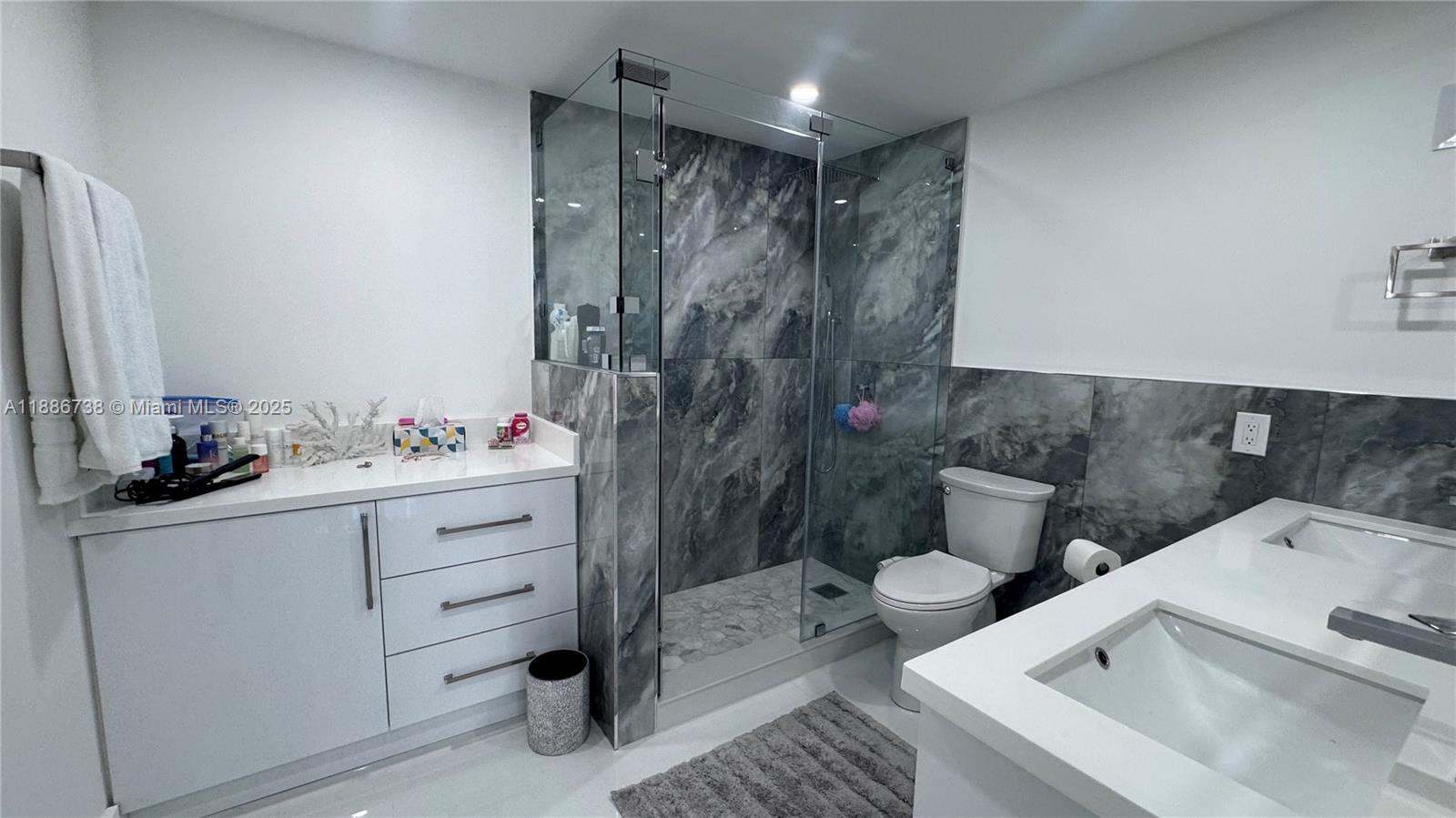 Photo of 3505 Ocean Dr  #912, Hollywood, Florida, 33019 - 