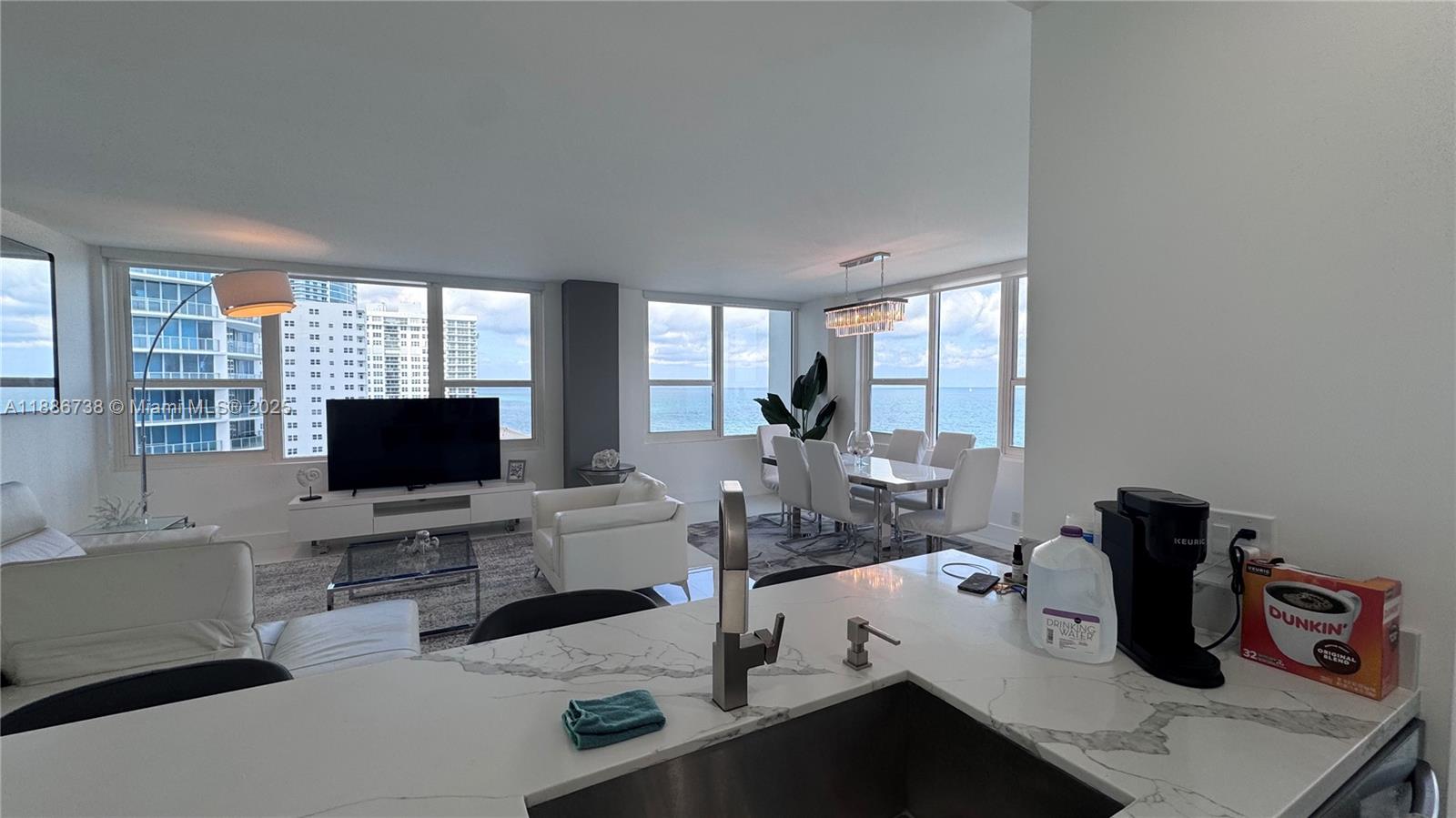 Photo of 3505 Ocean Dr  #912, Hollywood, Florida, 33019 - 