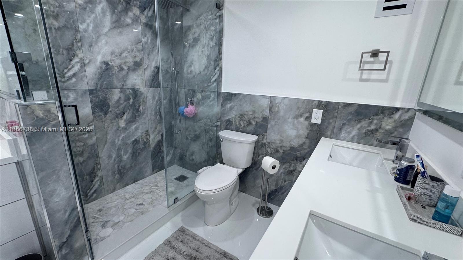 Photo of 3505 Ocean Dr  #912, Hollywood, Florida, 33019 - 