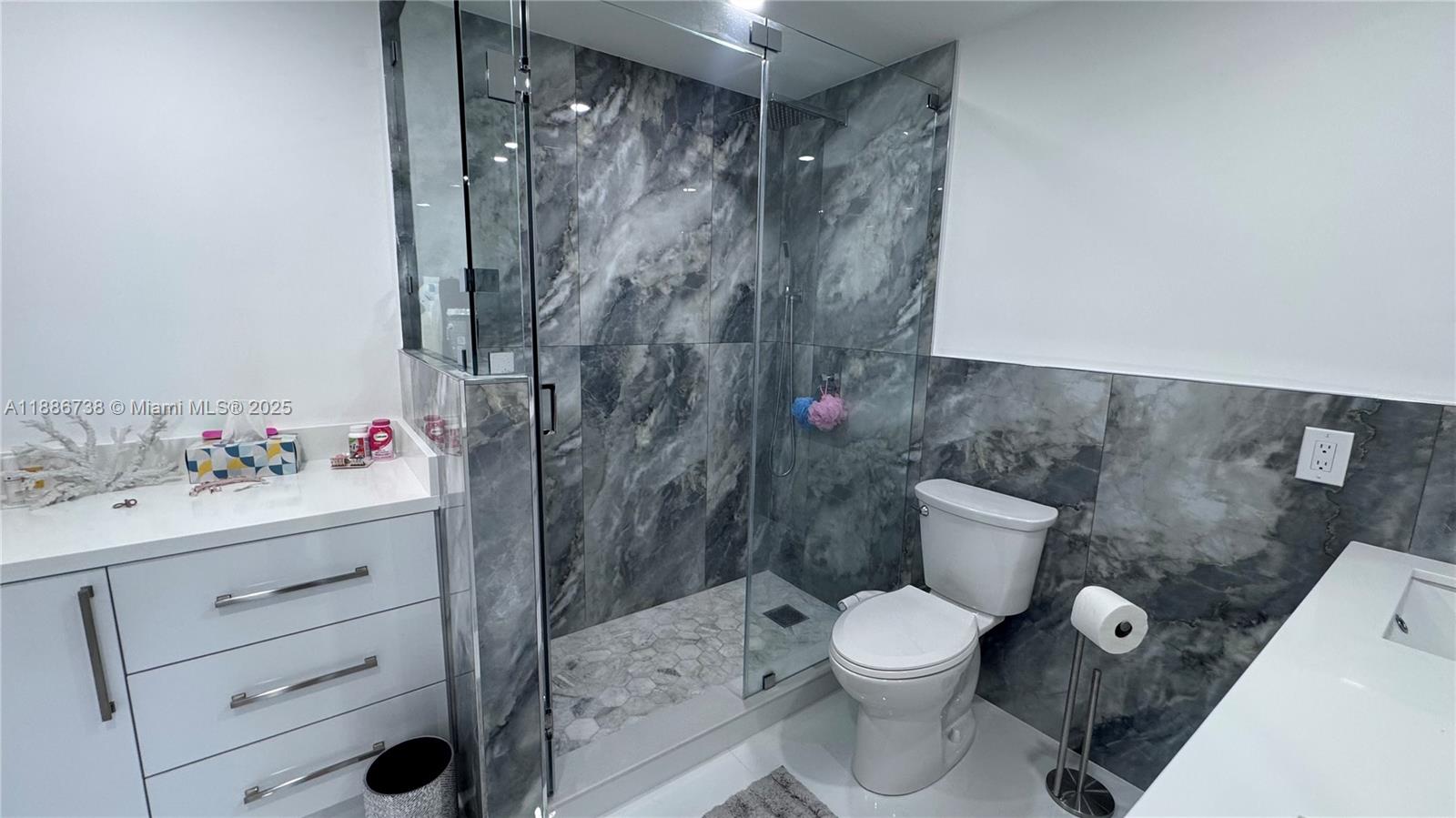 Photo of 3505 Ocean Dr  #912, Hollywood, Florida, 33019 - 