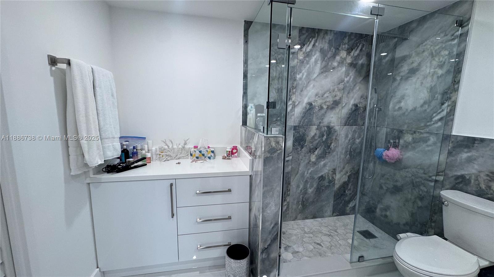 Photo of 3505 Ocean Dr  #912, Hollywood, Florida, 33019 - 