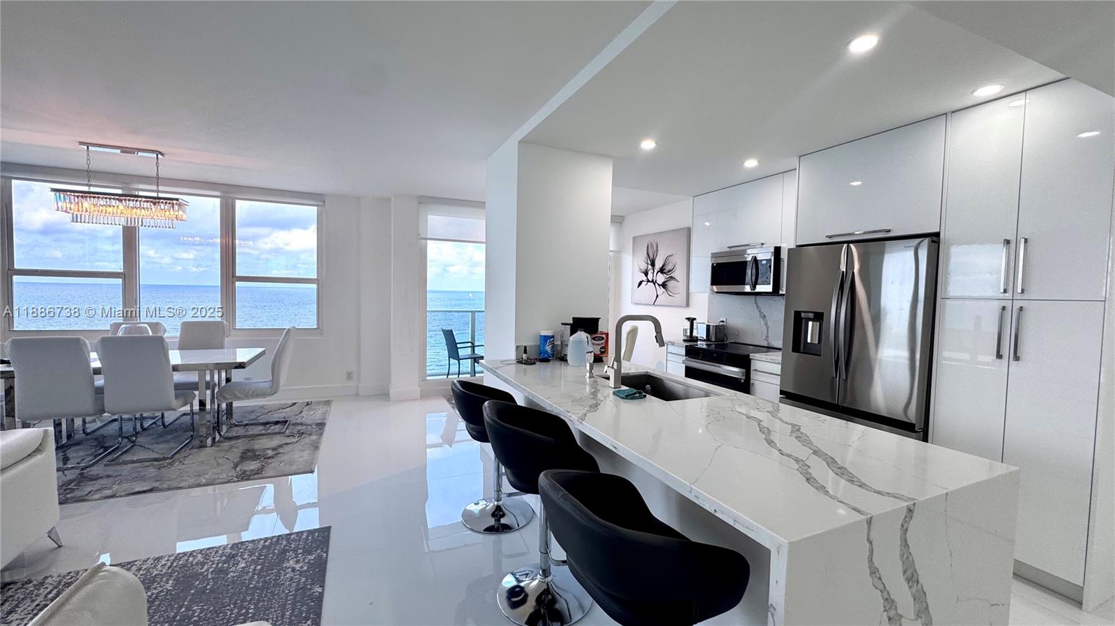 Photo of 3505 Ocean Dr  #912, Hollywood, Florida, 33019 - 