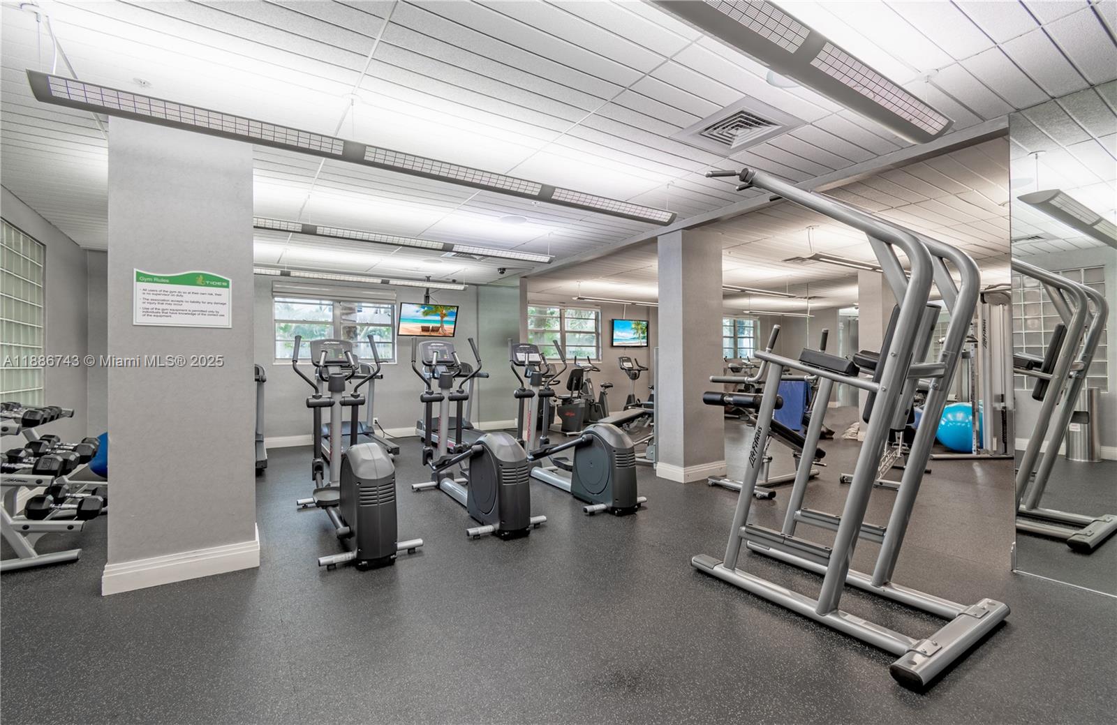 Photo of 3901 Ocean Dr  #14L, Hollywood, Florida, 33019 - 