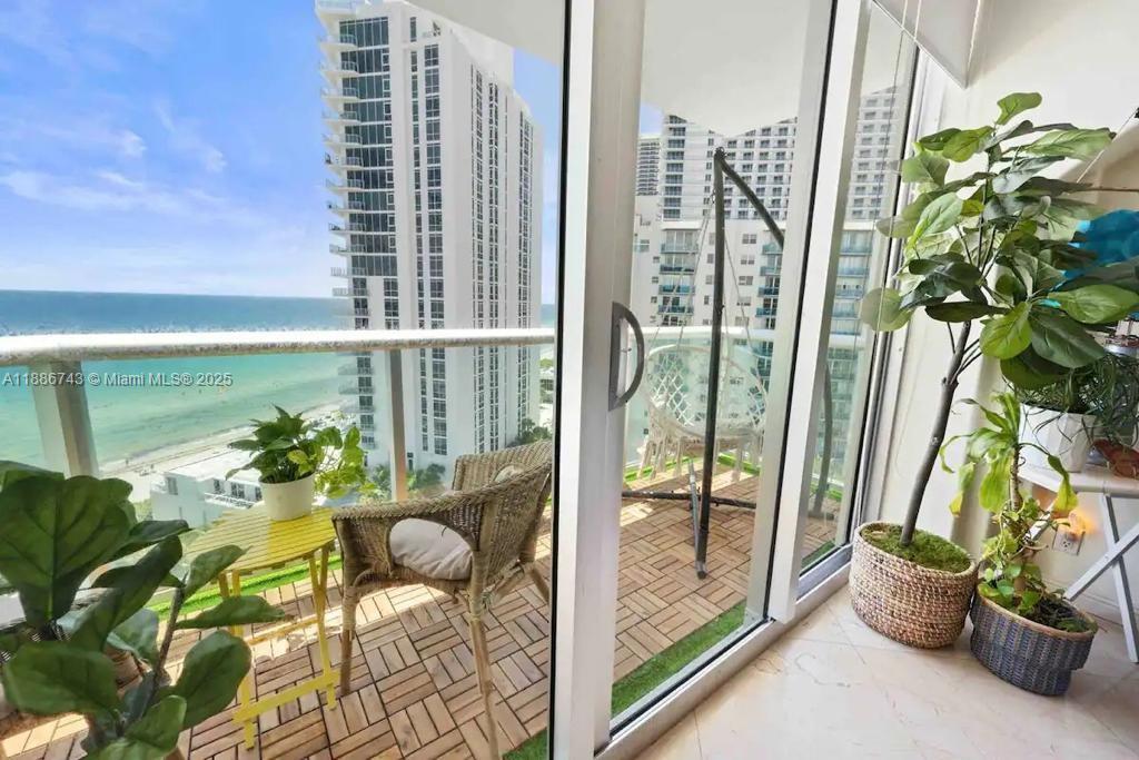 Photo of 3901 Ocean Dr #14L, Hollywood, Florida, 33019 -